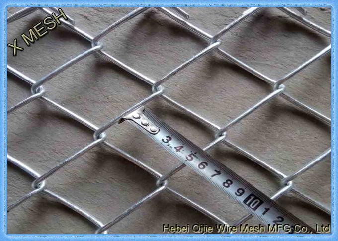 Pagar link rantai Aluminium Coated Steel digunakan sebagai pagar olahraga