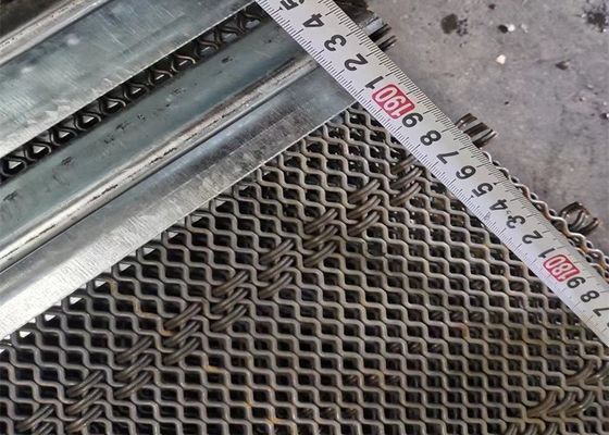 Besi Hitam 4mm Vibrating Screen Mesh Square Woven Crimped Wire