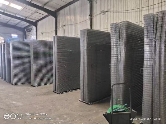 Hot Dipped Galvanized Welded Wire Mesh Panel Konstruksi 8ft X 4ft 4mm