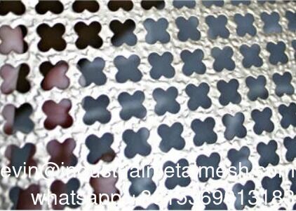 6 mm tebal Full Leaf Clover Pattern Perforated Metal Sheets