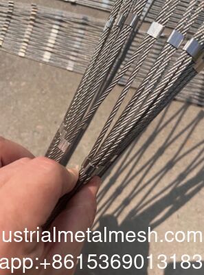 Jaring Tali Kawat Anyaman Stainless Steel: Keindahan dan Kekuatan yang Menyatu