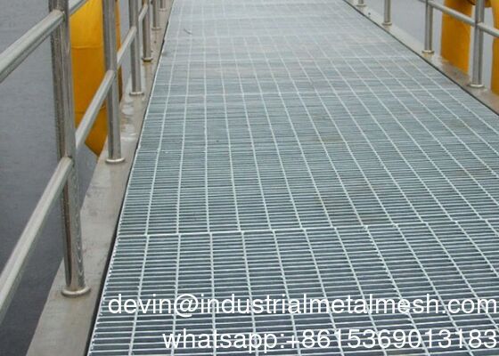 Kisi Lantai Baja Industri Jalan dan Brid Kustom Profesional Kisi Baja Galvanis DIP Panas Kisi Baja Tahan Karat