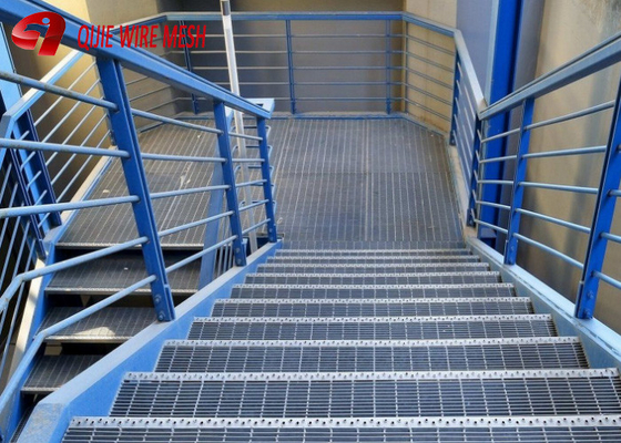 SGS Polos Atau Anti Gores Anti Slip Diperluas Walkway Grating Logam Mesh Steel