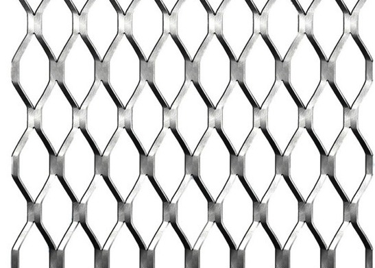 Aluminium Tugas Ringan Memperluas Mesh Logam Dekoratif Untuk Eksterior Dinding Cladding