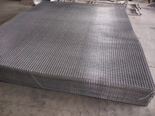 3.4mm Galvanized Welded Wire Fence Panel 15cm Mesh 1.22*2.44 Hitam