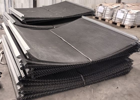 0,7 - 20mm Gi Wire Mesh Berkerut 45# Baja Karbon Sedang