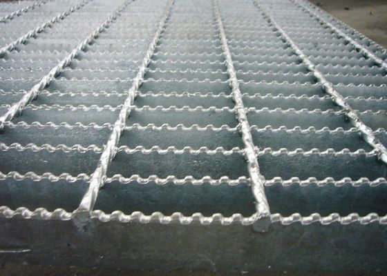 Hot DIP Galvanis Tipe I Steel Grating / Flat Bar Grating / Serrated Bar Grating