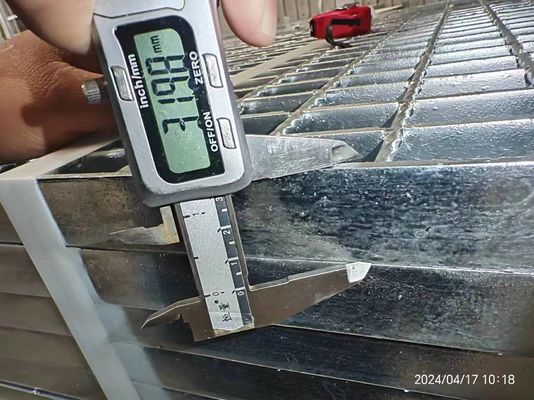 Panel Grating Baja Standar ASTM A36 WB325/2 Galvanized