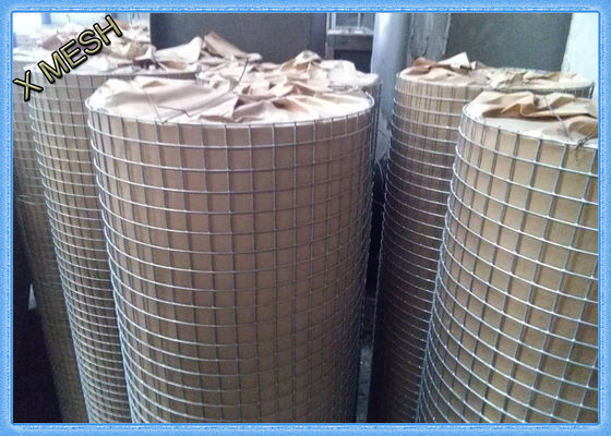 Galvanized Welded Wire Mesh Pagar Panel Square Bentuk Lubang Terbuat dari Wire Besi