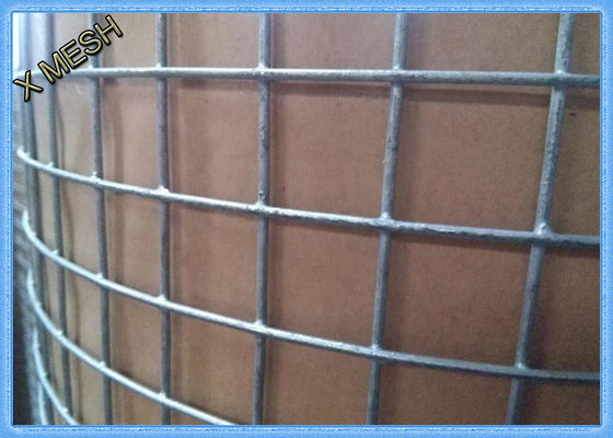 Galvanized Welded Wire Mesh Pagar Panel Square Bentuk Lubang Terbuat dari Wire Besi