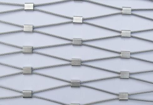 Kualitas tinggi kolam renang Iron Fence Mesh Fleksibel stainless steel Wire Rope Zoo Mesh Fenc USA Pagar Mesh