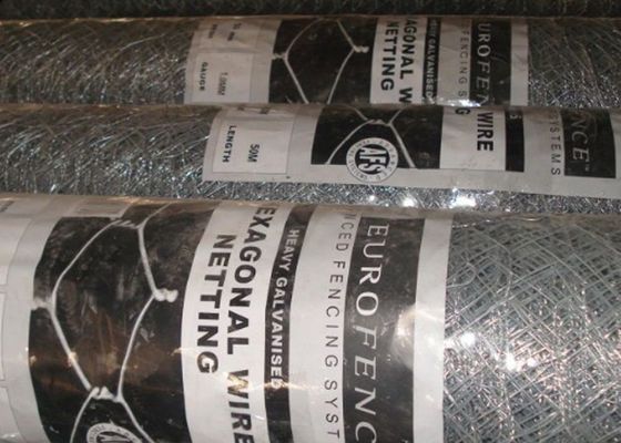 Pvc Galvanis 0.6mm Dia Hexagonal Chicken Wire Mesh Pembukaan 3/4 Inci