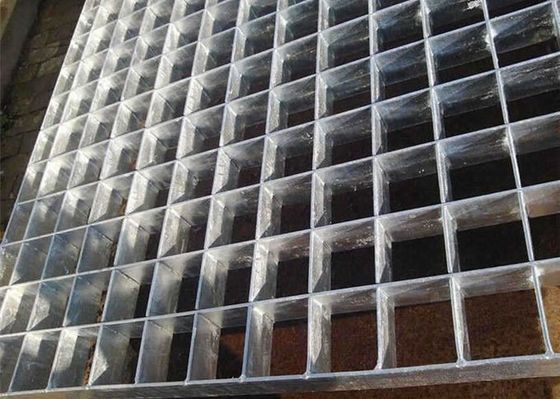 Hot Dip Galvanized Plain / Serrated Steel Grating Untuk Platform Walkway