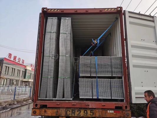 Panel Hot Dip Galvanized Welded Wire Mesh / Welded Wire Netting 1/4 Inch