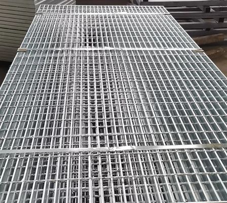 Hot Dip Galvanized Plain / Serrated Steel Grating Untuk Platform Walkway
