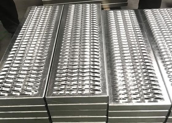 Max 6000mm Regular Grip Strut Walkway Untuk Tangga Tangga Ramp dan Dek