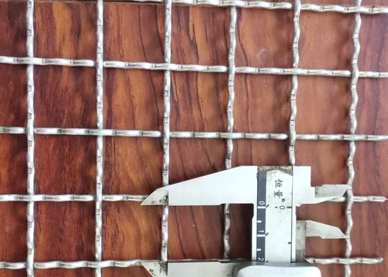 304 Mesh Crimped Stainless Steel Wire Mesh Untuk Pertambangan Vibrating Swing Screen Mesh