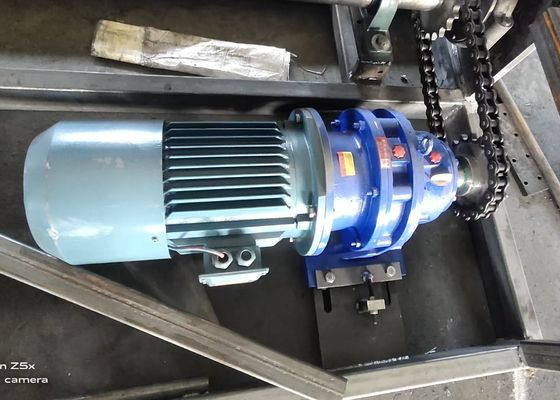Kontrol PLC Sepenuhnya Otomatis Crimping Mesin Tenun Wire Mesh Untuk Pagar Panel Dilas