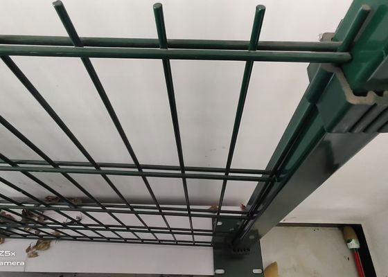 Taman Pagar PVC Galvanis 868 Dilas Wire Mesh Panles 8 "X2" Pembukaan Lubang
