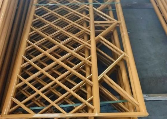 Pagar Bambu Imitasi yang awet Untuk Desain Taman Bergaya