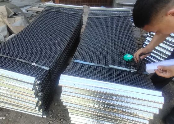Karbon Tinggi 65Mn Mine Vibrating Screen Mesh 1.5mx2m