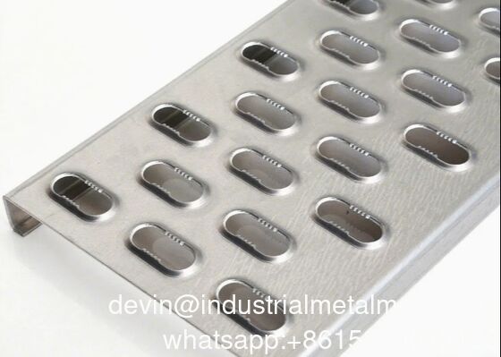 Lembar Galvanis Grip Oval Strut Platform Kerja Jalan Setapak Keamanan Grating