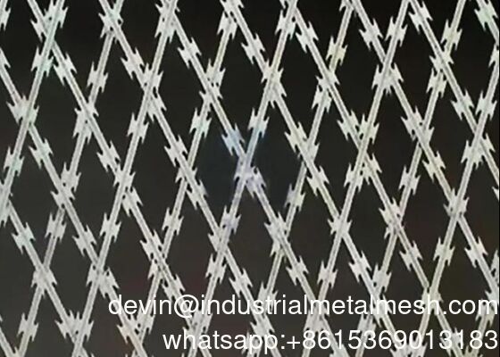Metech Razor Wire Welded Mesh Panel Sistem pagar terdiri dari Razor Wire Mesh