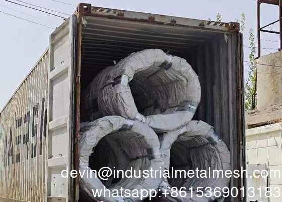 Galvanized Razor Barbed Wire Concertina Wire dengan pagar untuk perlindungan