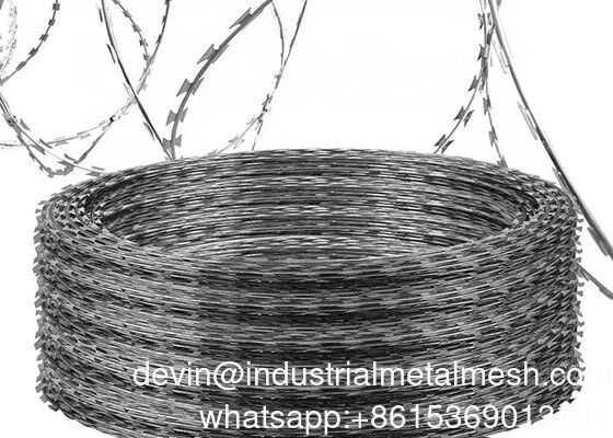 Galvanized Razor Barbed Wire Concertina Wire dengan pagar untuk perlindungan