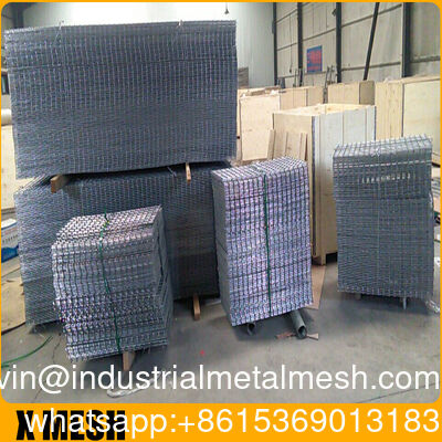 Black Galvanized Welded Wire Mesh Panel Pabrik Harga Disesuaikan