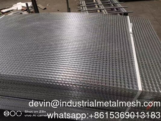 Black Galvanized Welded Wire Mesh Panel Pabrik Harga Disesuaikan