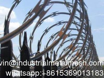 Tear Blade BTO-30 Razor Wire Concertina Flat Wrap Razor Wire Pagar