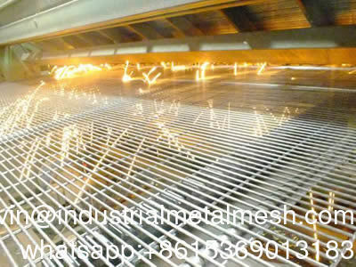 Pagar Keamanan Anti Pendakian Wire Mesh Dilas Dilapisi Bubuk Kustom 358 Mesh