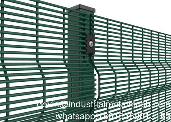High Security 358 Anti-Climb Fence untuk Penjara dan Bandara Industri Perimeter Trellis & Gates Kategori Produk 358 Fence High Security Fences Mesh Wire Fence