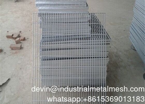 Pemasok Kisi Tugas Berat Kustom Kisi Baja Bergerigi Logam Mantel Galvanisasi