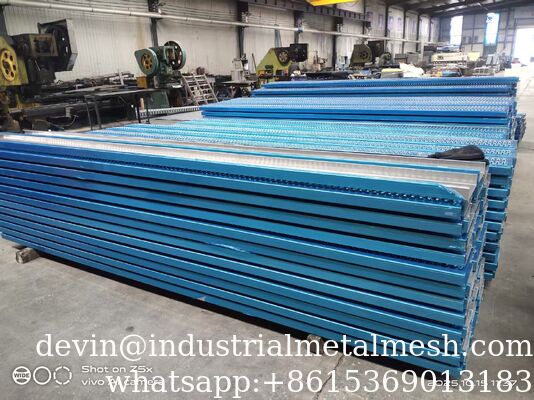 Aluminium tahan karat Anti-Slip Grip Strut Grating untuk langkah tangga, ukuran khusus tersedia