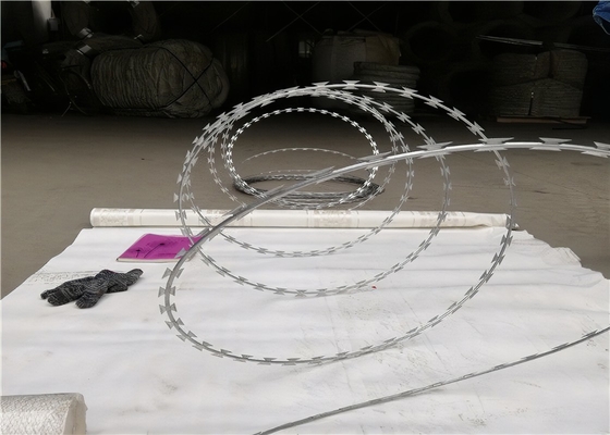 Single Twist Bto22 Concertina Razor Wire Corss Berduri 2.5mm