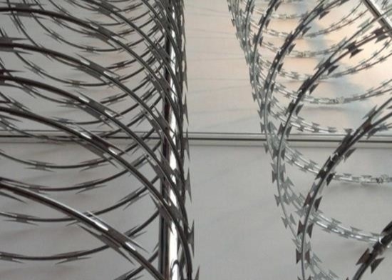 Stainless Steel Security Anti Climb Blade Barbed Prison concertina kawat silet