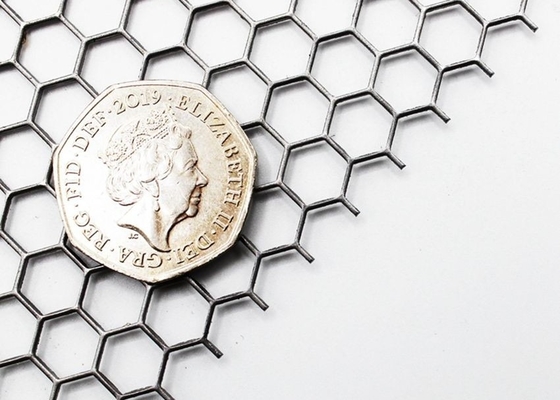Lembar Lubang Heksagonal Stainless Steel Mesh Logam Berlubang