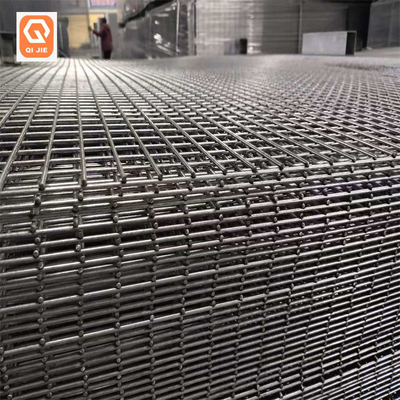 Panel Pagar Melengkung 3D Dilapisi PVC Pagar Bending Segitiga >= 100 Meter Persegi