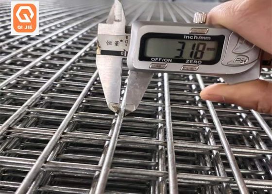 2.4mx5.8m Perak Welded Mesh Galvanis / Dilapisi Pvc