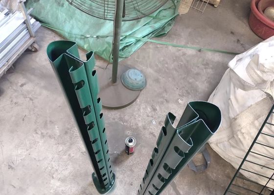 0.63m Tinggi Bubuk Dilapisi Kawat Pagar Logam Melengkung