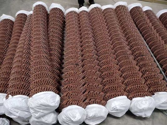 Pagar Jaring Siklon Galvanis yang Dicelup Panas 5mm Gulungan 8 Kaki