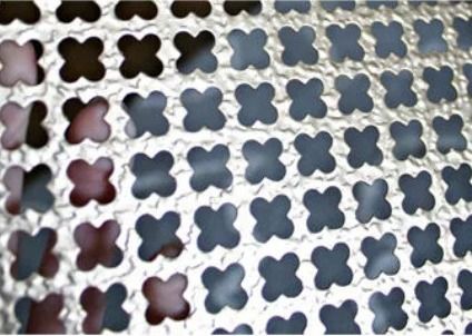 6 mm tebal Full Leaf Clover Pattern Perforated Metal Sheets