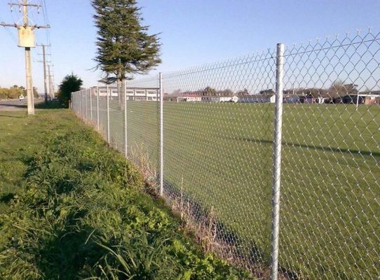 Pagar Rantai Tautan Hitam Tahan Lama, Kain Privasi, Hot Dipped Galvanized Mesh Fence