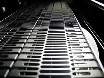 Stainless Steel Oval Hole Perforated Punched Mesh Dekorasi Lembar Logam