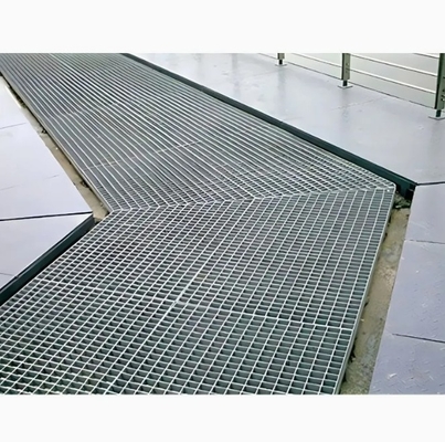FRP Walkway GRP Grating Dengan Ketebalan 25mm Dan Ukuran 38X38X38mm Terbuat Dari Serat Kaca