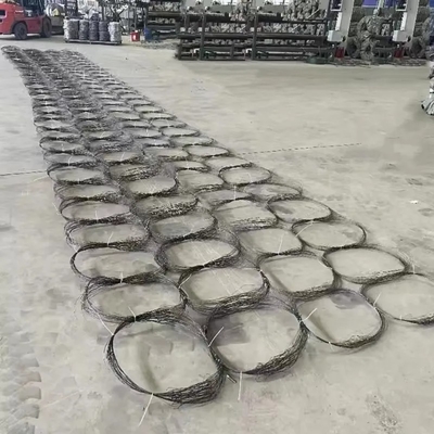 MZP Putanka Jaring Kawat Penghalang Pertahanan 10x10x1.4m