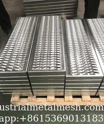 Pemasok Pabrik Kualitas Tinggi Hot Dip Galvanized Catwalk Stainless Steel Grating/ Punched Decking/Grip Strut/Safety Grating