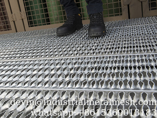 Tangga Kualitas Tinggi Berlubang Grip Strut Grating Konstruksi Jalan